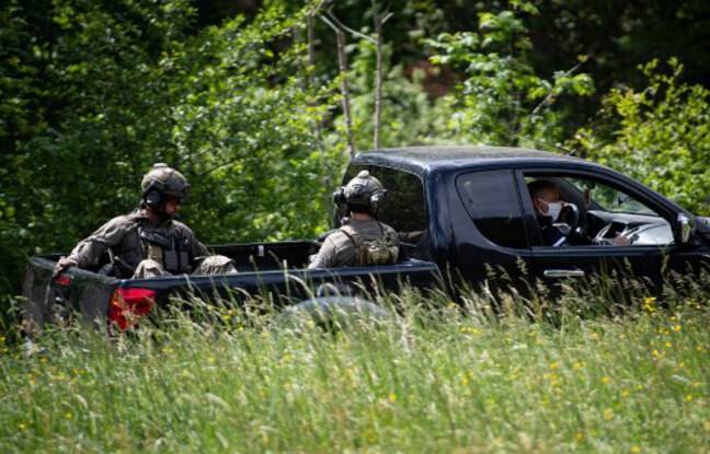 Double homicide dans les Cévennes : « Vu le terrain et le profil du fugitif, les opérations de recherches prennent du temps »