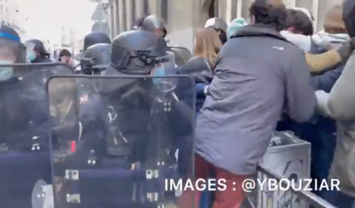URGENT – VIDEO : La situation dégénère actuellement dans plusieurs lycées Français !