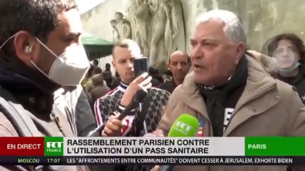 VIDEO : Jean-Marie Bigard pète un câble en direct dans RT France !