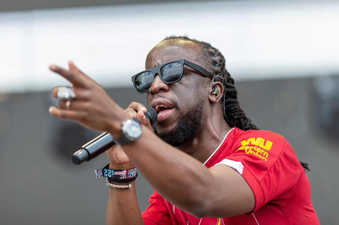 VIDEO : L’hymne de l’équipe de France pour l’Euro chanté par Youssoupha fait polémique