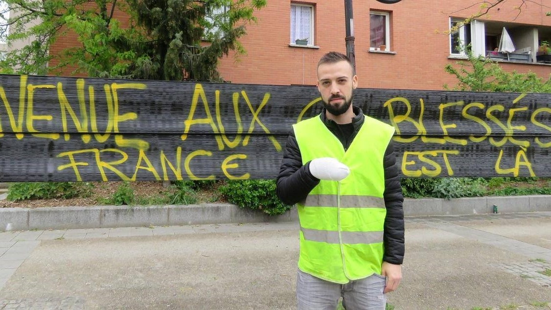 Le gilet jaune à la main arrachée indemnisé 8 000 euros