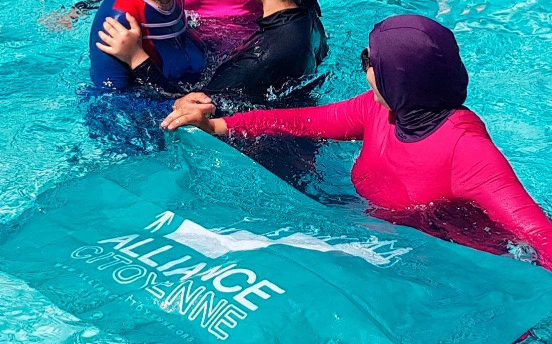 Doit-on accepter le port du Burkini dans les piscines ? Le débat fait rage !