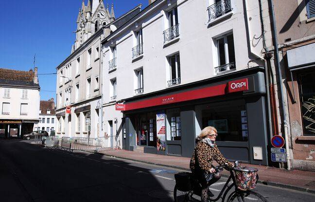 Une femme poignardée à plusieurs reprises par son ex-compagnon dans le Loiret