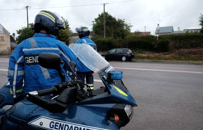 Sarthe : Sans permis, ni assurance et alcoolisé, il roule à 118 km/h au lieu de 50