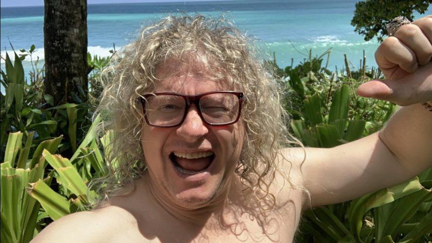 Tout nu, Pierre Jean Chalençon fait encore le buzz