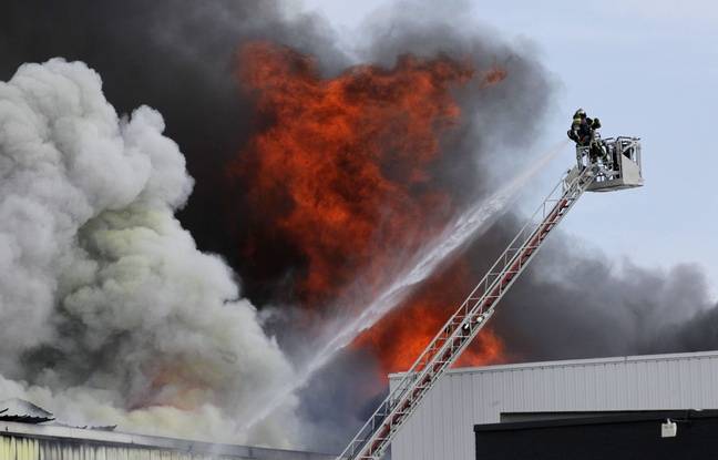 Clermont-Ferrand : Un incendie ravage 2.500 m2 d’une usine de recyclage