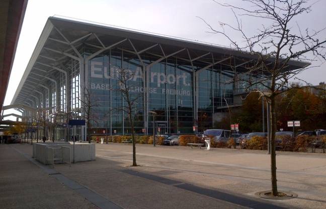 Alsace : Le meurtrier présumé de son mari en cavale à Hong-Kong, une veuve écrit au président de la République