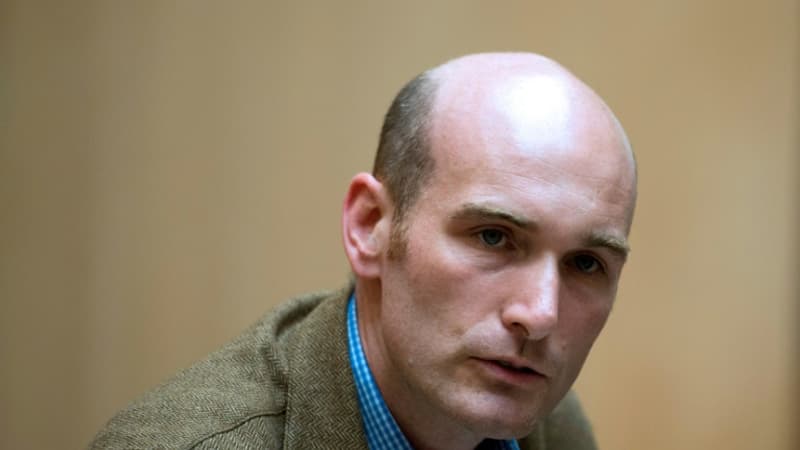 Haine en ligne: cinq personnes jugées en avril pour menaces contre l’ex-journaliste Nicolas Hénin