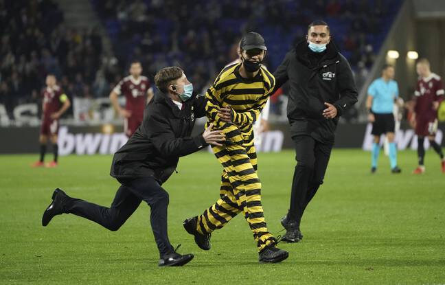 OL-Sparta Prague : Après les rodéos urbains à Lyon, deux « Daltons » font interrompre le match pendant quelques minutes