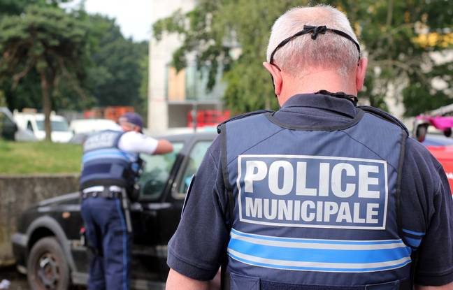 Clichy-la-Garenne : Une femme signale un véhicule suspect, son cambrioleur était dedans