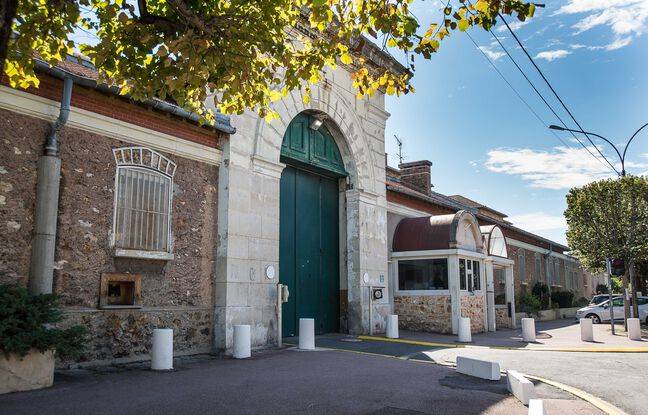 Fresnes : Un détenu gravement brûlé en mettant le feu à sa cellule