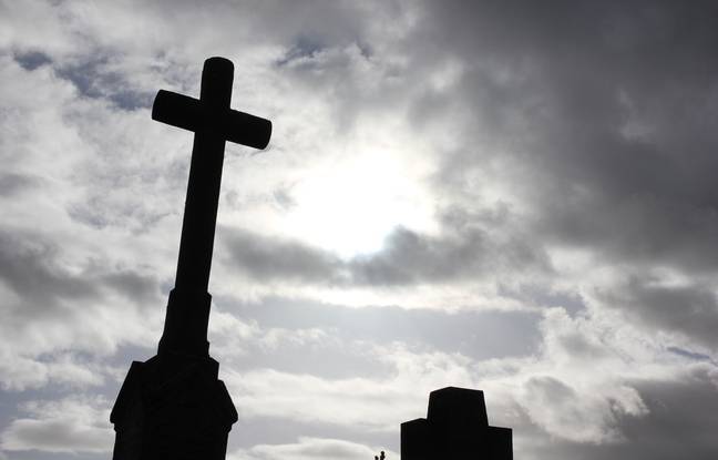 Moselle : « Croix inversées », « actes honteux »… Plusieurs dizaines de tombes dégradées dans le nouveau cimetière de Fameck