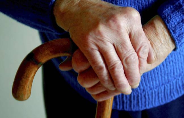 Versailles : Abusée par un couple, une femme de 96 ans se fait voler près de 150.000 euros