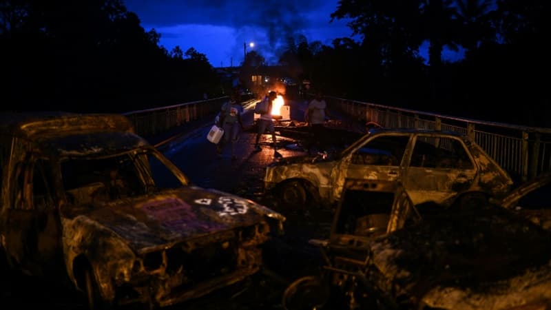 Antilles: un gendarme blessé à Saint-Martin, couvre-feu prolongé en Guadeloupe et Martinique
