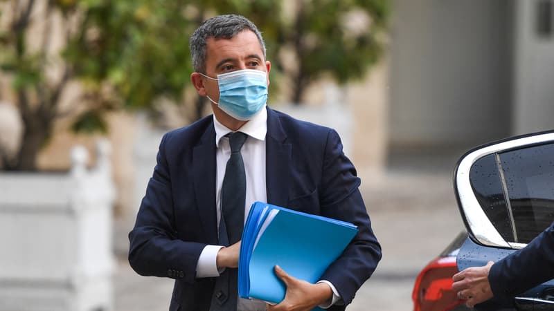 Réseaux de faux pass sanitaires: Darmanin annonce 400 enquêtes en cours