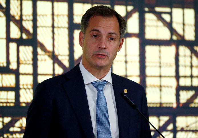 Le Premier ministre Belge fait la leçon à Emmanuel Macron !