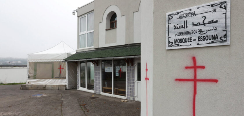 Un ancien candidat RN avoue avoir tagué des mosquées !