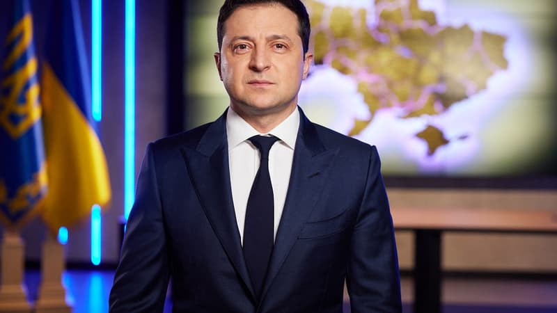 Guerre en Ukraine: Zelensky dit que “la nuit fut dure” et accuse Moscou de tirer sur des habitations