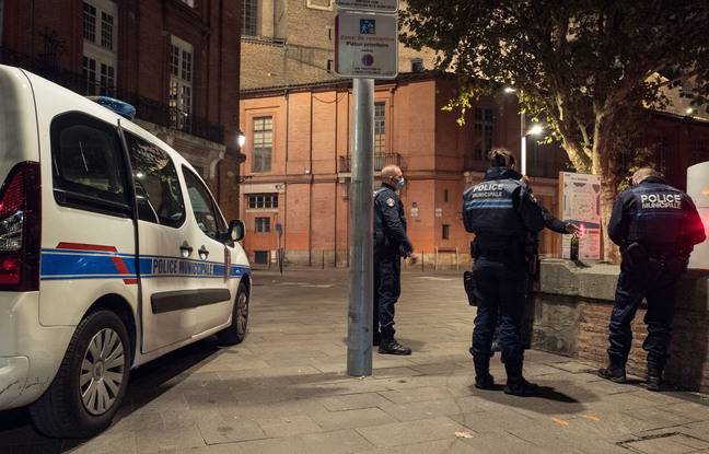 Toulouse : Trois hommes saccagent la devanture du célèbre bar Chez Tonton et menacent ses employés