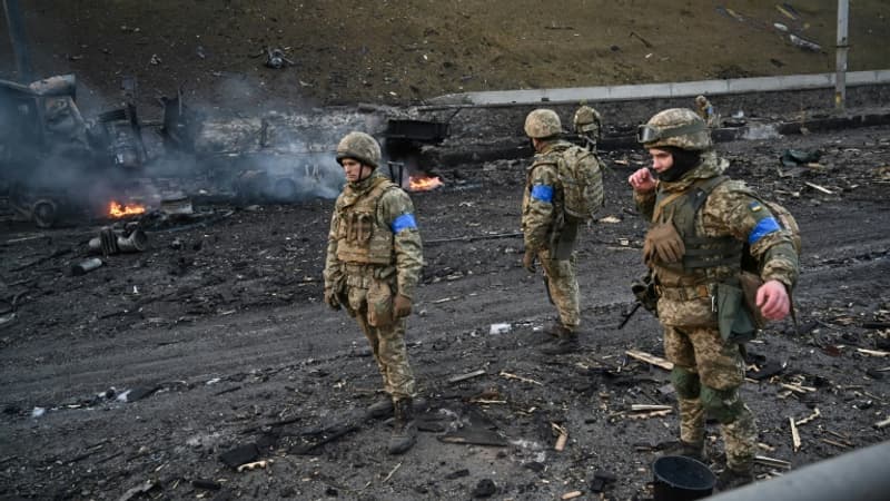 EN DIRECT – Guerre en Ukraine: la bataille pour Kiev se poursuit, l’armée russe veut “élargir l’offensive”