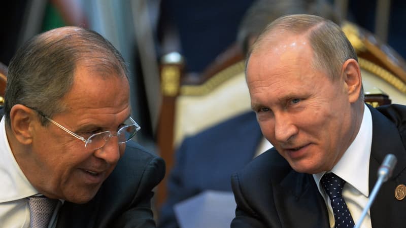 Rencontre au sommet entre les ministres des Affaires étrangères russe et ukrainien en Turquie