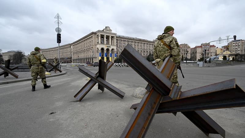 Guerre en Ukraine: l’ambassadeur de France n’est “pas du tout certain que Kiev va tomber”