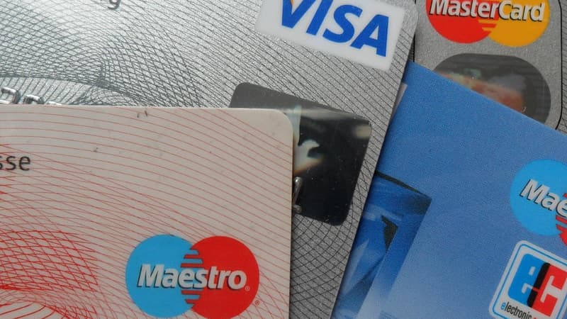 Guerre en Ukraine: Visa et Mastercard suspendent leurs opérations en Russie