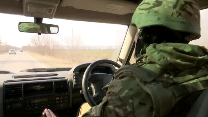 Guerre en Ukraine: à Makariv, l’armée ukrainienne tente de reprendre du terrain