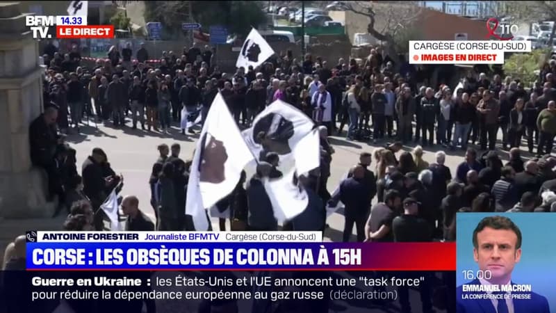 Corse : les images de la foule à Cargèse, quelques minutes avant les obsèques d’Yvan Colonna