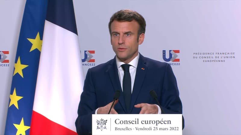 Guerre en Ukraine: Macron annonce une “opération humanitaire” d’évacuation de Marioupol