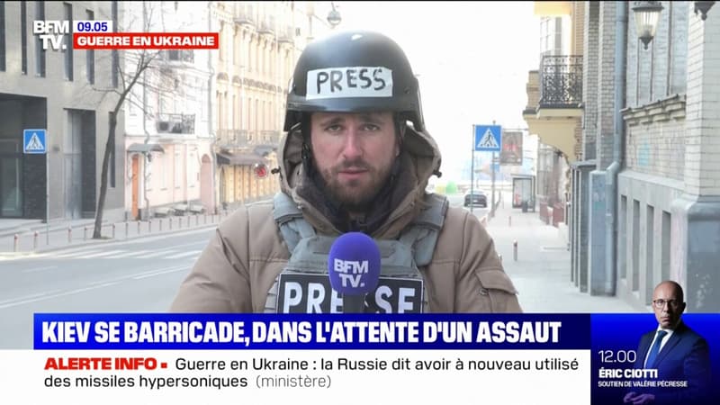 Guerre en Ukraine: Kiev se barricade et les civils se préparent, dans l’attente d’un assaut