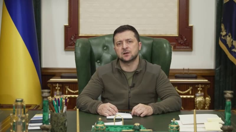 Hôpital bombardé à Marioupol: Volodymyr Zelensky dénonce un “crime de guerre”