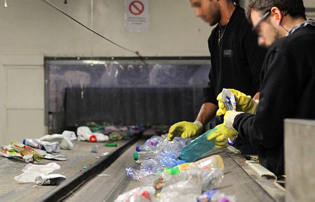 Cannes : Un employé du centre de tri se fait arracher le bras par un tapis roulant