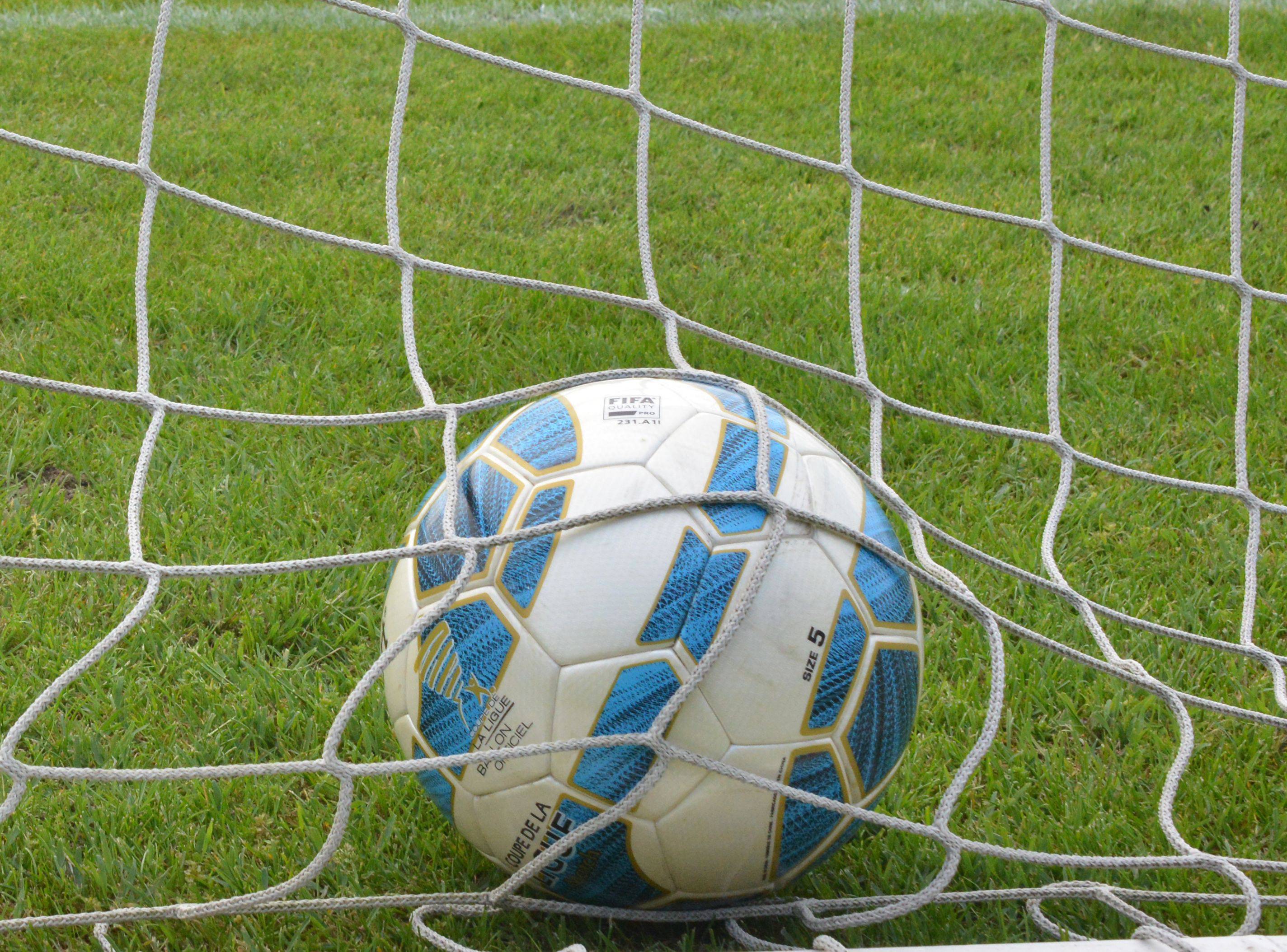 Côtes-d’Armor : Un jeune footballeur violemment tabassé par un autre lors d’un match amateur