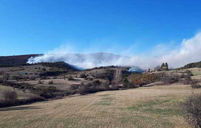 Var : Un incendie parcourt une trentaine d’hectares