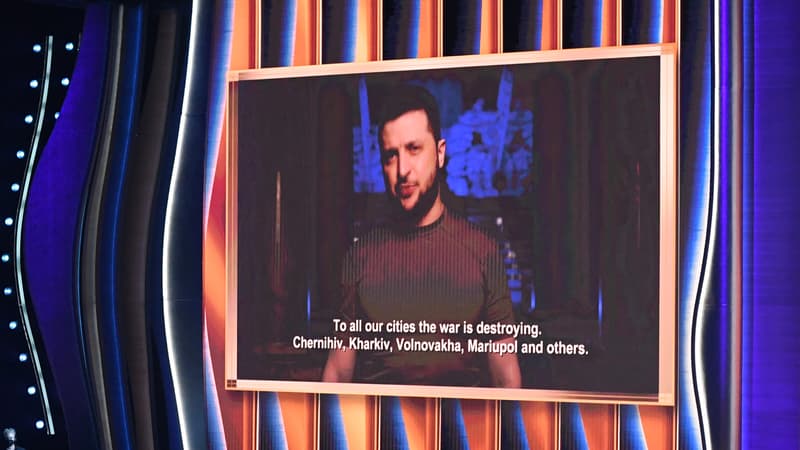 “Soutenez-nous de toutes les manières possibles”: Zelensky intervient aux Grammy Awards