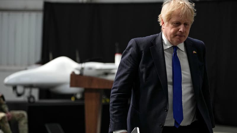 Boris Johnson veut envoyer au Rwanda les migrants de toutes origines expulsés du sol britannique