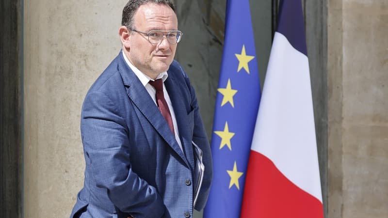 Affaire Abad: enquête ouverte pour tentative de viol après la plainte déposée contre le ministre