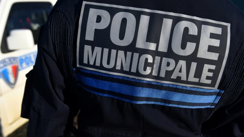 Accusations de “blackface” à Poitiers: des policiers municipaux suspendus de leur stage
