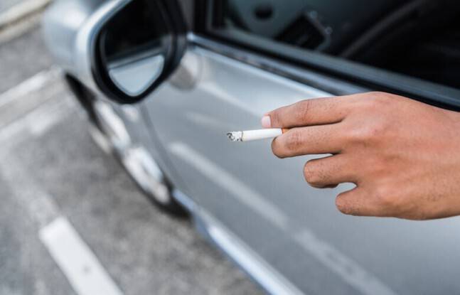 Gard : Une conductrice interceptée par les gendarmes pour avoir jeté son mégot allumé