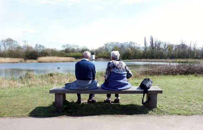 Espagne : 600 euros d’amende pour une mamie et un papy qui s’exhibaient dans un parc