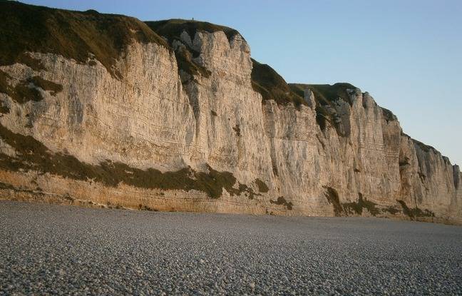 Seine-Maritime : Un enfant de 6 ans en urgence absolue après être tombé d’une falaise de 20 mètres