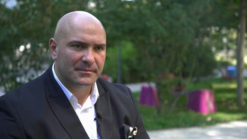 Restaurant parisien accusé de racisme: l’ex-vigile se défend et évoque des “consignes de managers”