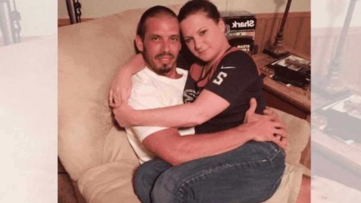 Une femme de 36 ans allaite son petit ami 12 fois par jour… et vous n’avez pas vu le pire !