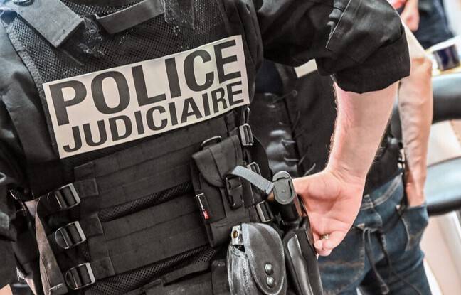 Gard : 48 kg de cocaïne et des kalachnikovs saisis par la police judiciaire montpelliéraine