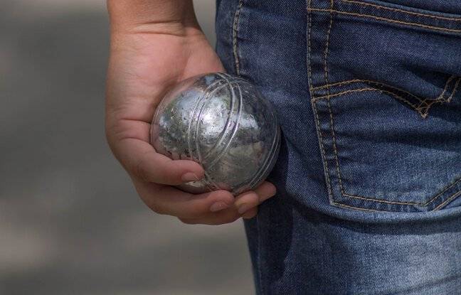 Côtes-d’Armor : Deux dealers interpellés en plein milieu d’un concours de pétanque