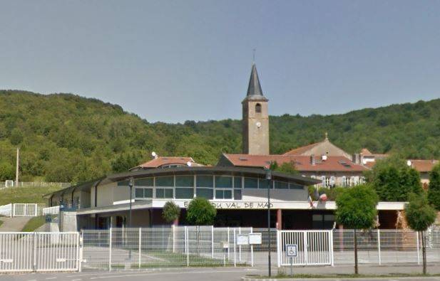 Meurthe-et-Moselle : Des parents manifestent contre un enfant de  6 ans qui sèmerait « la terreur »