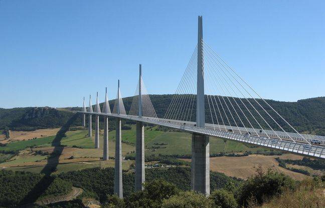 Aveyron : Deux hommes interceptés au péage du Viaduc de Millau avec près de 120 kg de cannabis