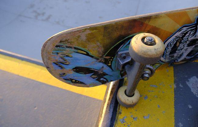 Toulouse : Pour lui voler son téléphone, il le frappe à coups de skate sur la tête