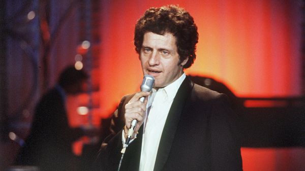 AUTOPSIES DE STARS. Joe Dassin, ces mots effroyables prononcés à l’instant même de sa mort